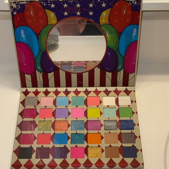 Beauty Creations #1 Remi Circus Clown 35 Eyeshadow Colors in 1 Palette (NWT) - Picture 8 of 8